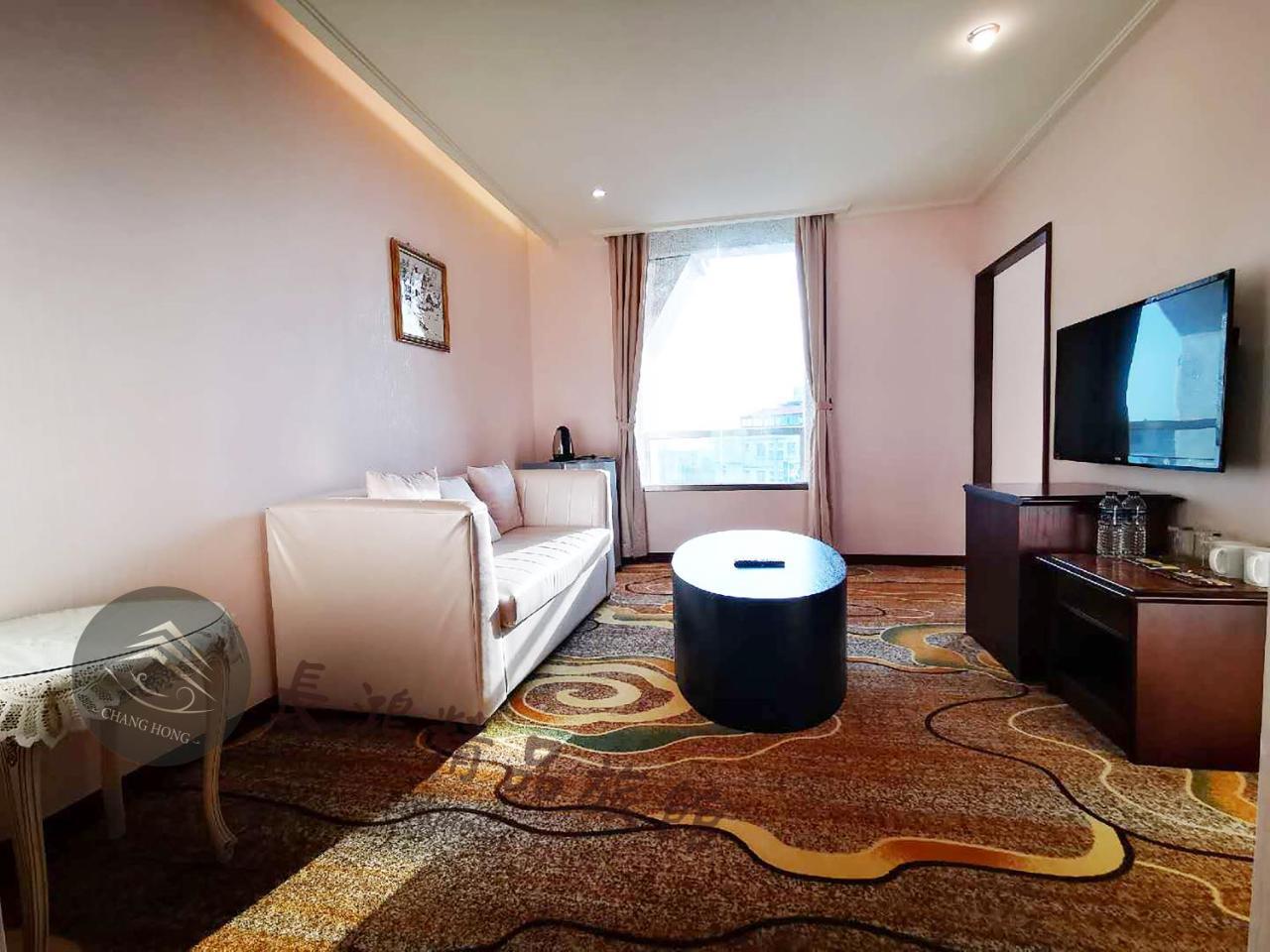 Chang Hong Hotel Jinning Exterior foto