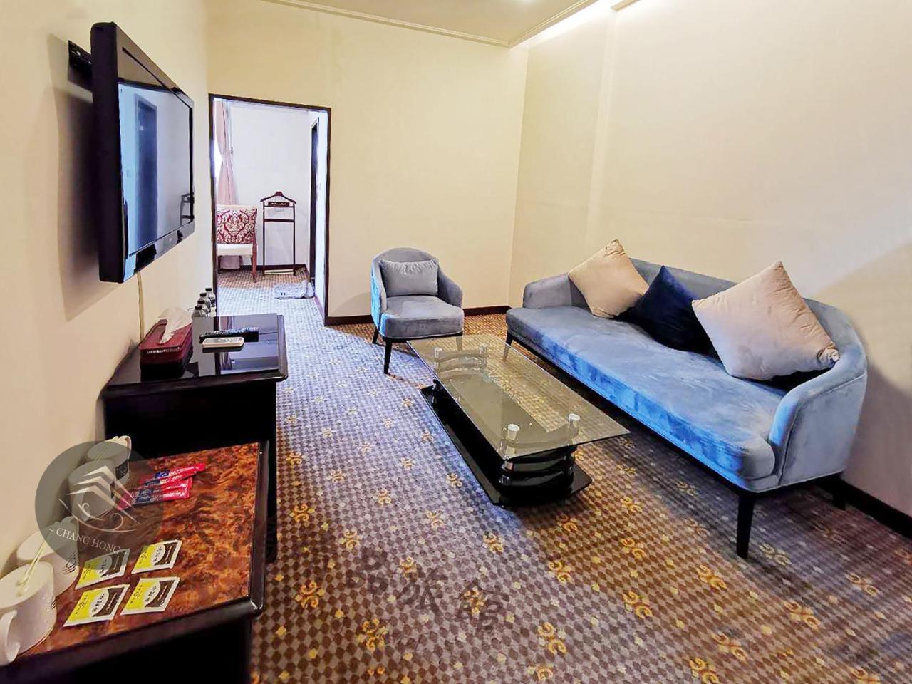 Chang Hong Hotel Jinning Exterior foto
